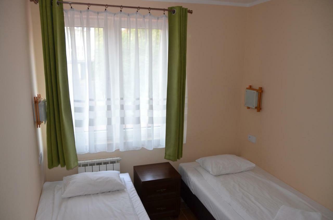 Zajazd Wrota Lasu Hajnówka Esterno foto